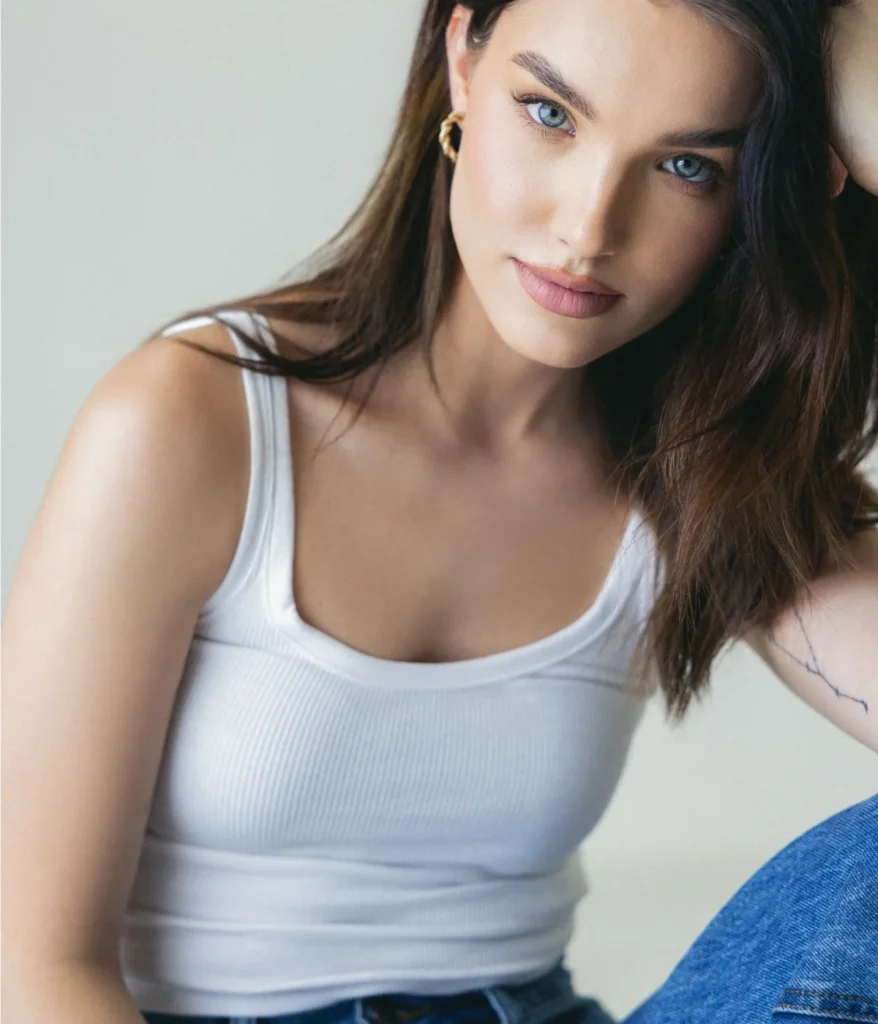 compliments-beautiful-woman-make-feel-confident