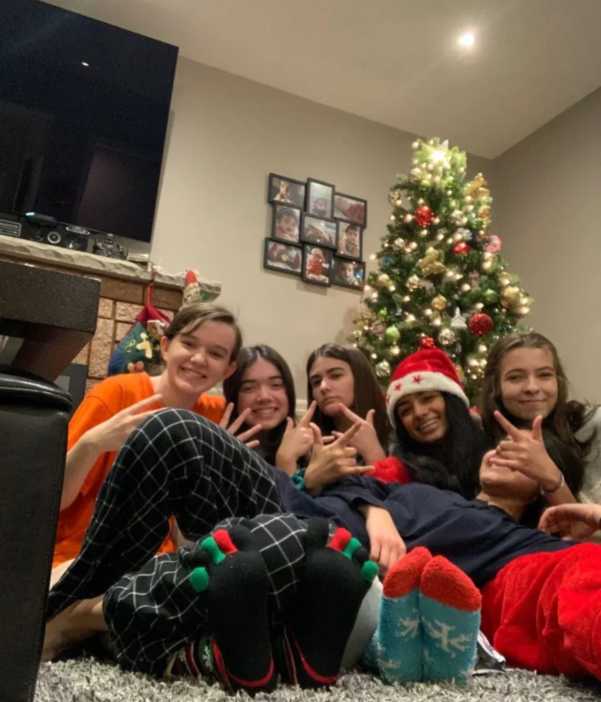 friends-funny-merry-christmas-messages