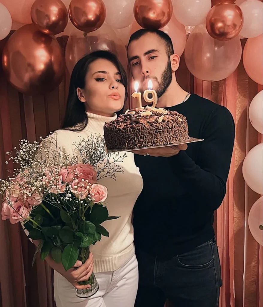 husband-hot-anniversary-love-messages
