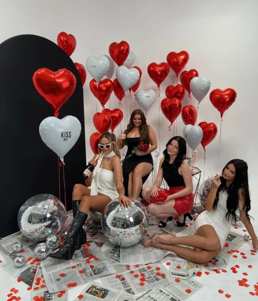 whole-office-valentine-group-messages